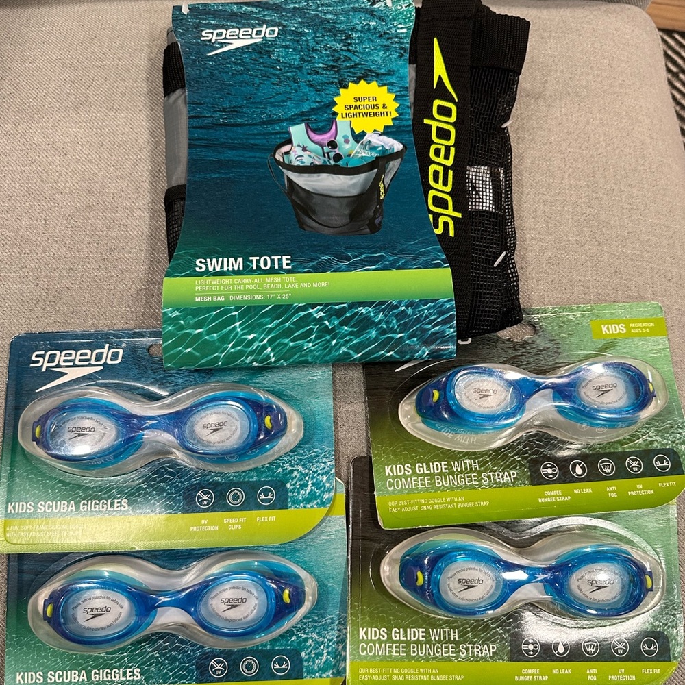 NWT Speedo Swim Tote and 4 pairs of swim goggles